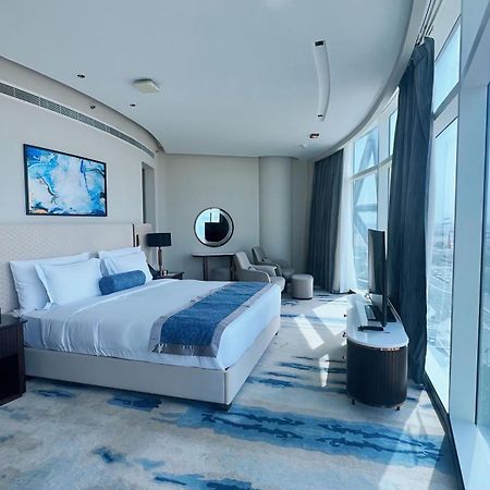 Century Marina Hotel - Lusail Eksteriør bilde A bedroom at the hotel