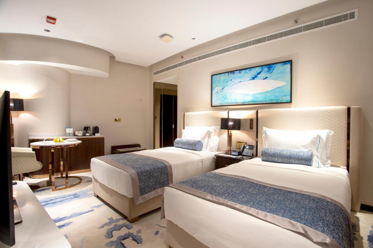 Century Marina Hotel - Lusail Eksteriør bilde Deluxe Room