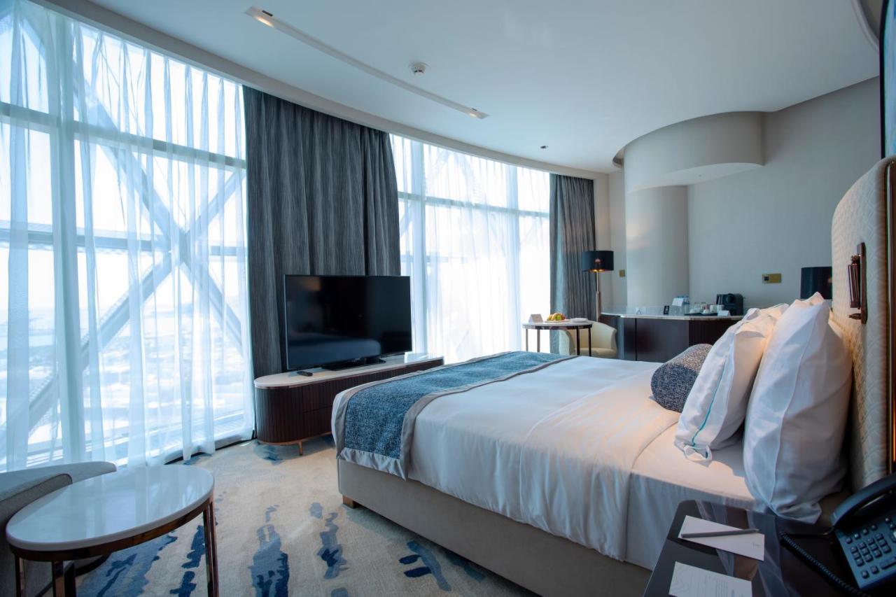 Century Marina Hotel - Lusail Eksteriør bilde A bedroom at the hotel