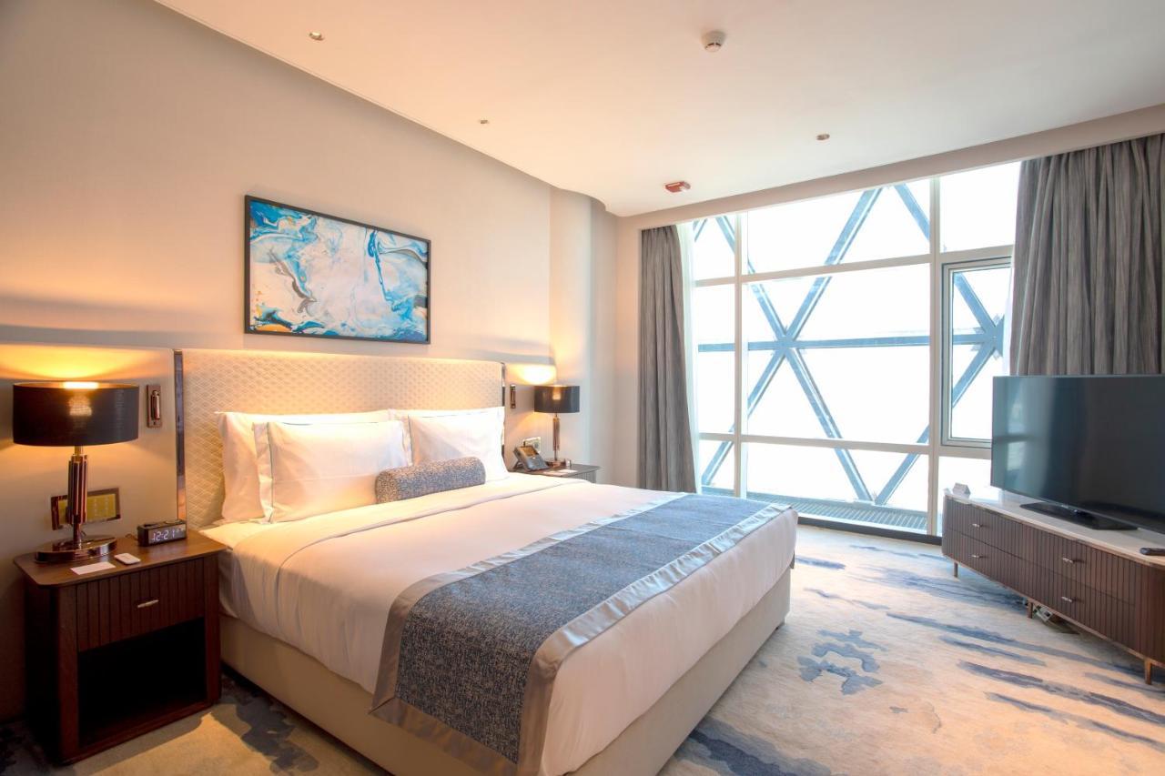 Century Marina Hotel - Lusail Eksteriør bilde A bedroom at the hotel
