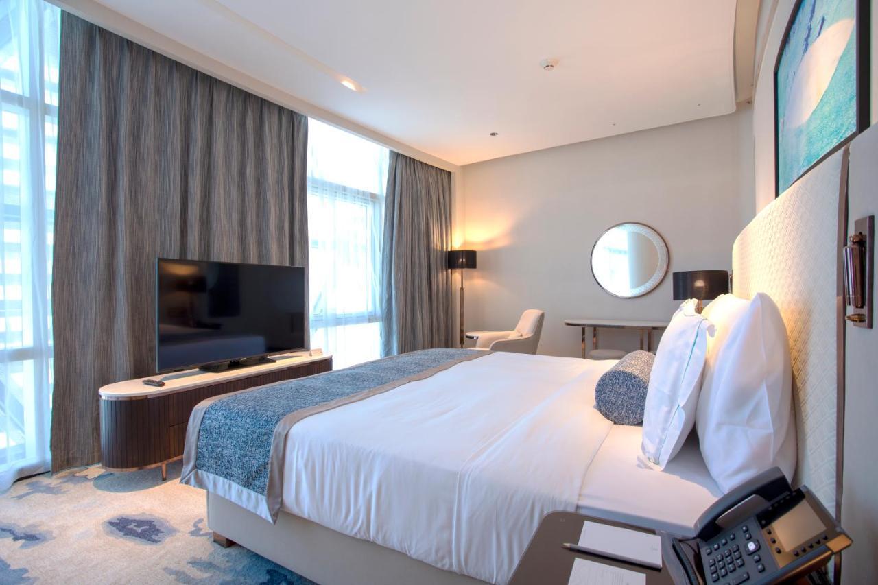 Century Marina Hotel - Lusail Eksteriør bilde A bedroom at the hotel