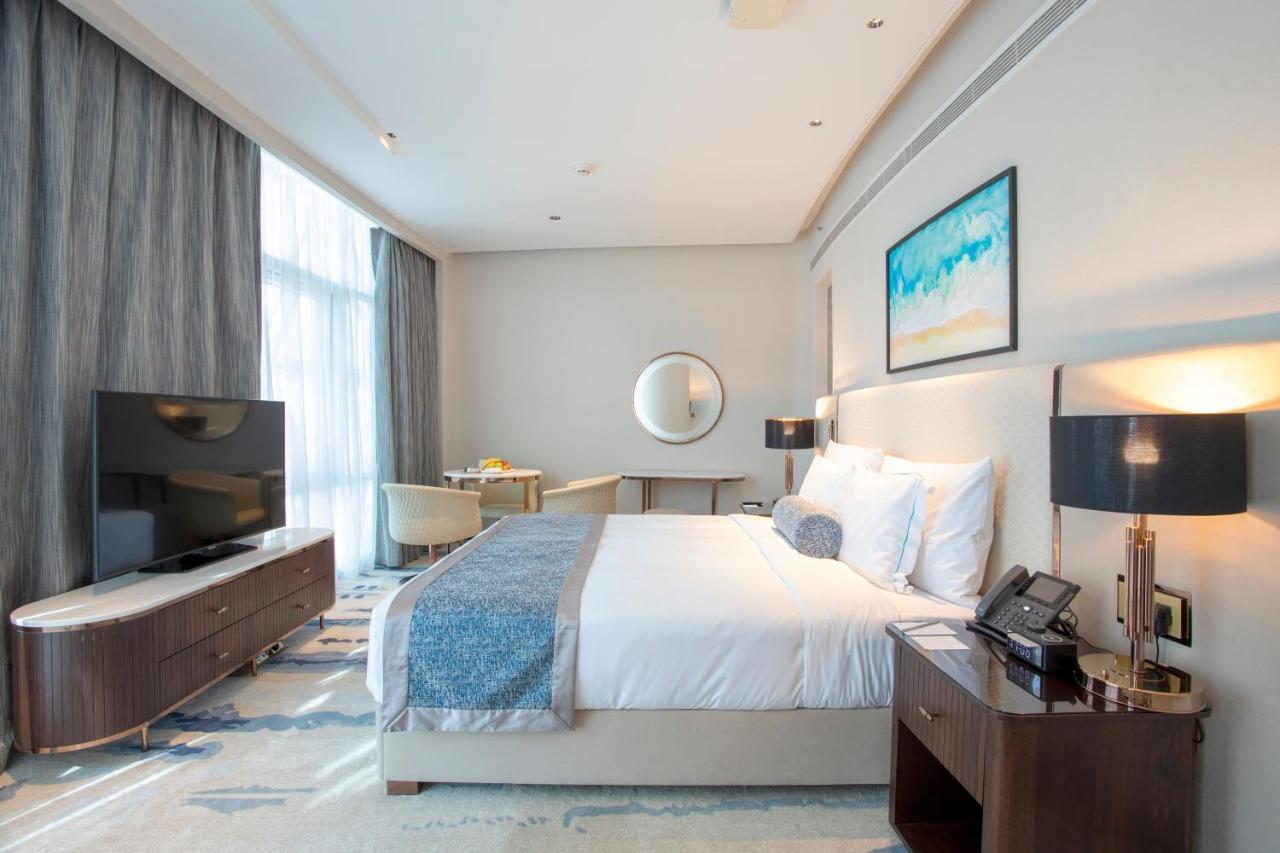 Century Marina Hotel - Lusail Eksteriør bilde A bedroom at the hotel