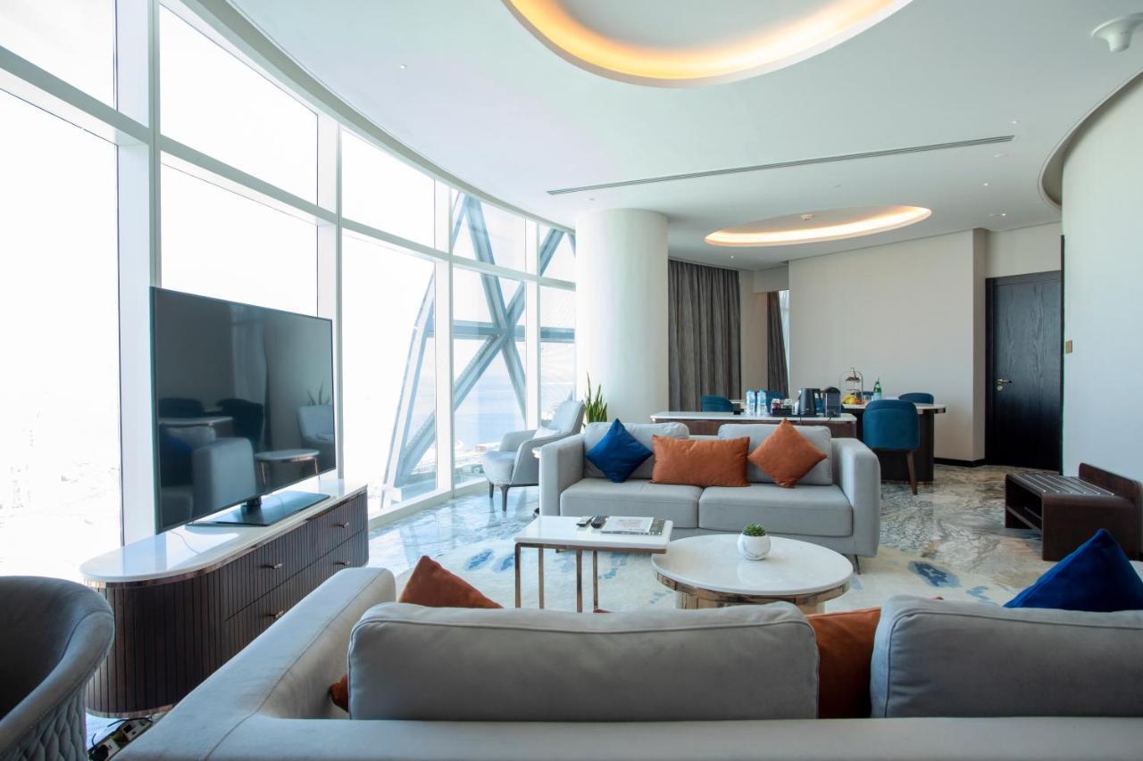 Century Marina Hotel - Lusail Eksteriør bilde A suite at the hotel