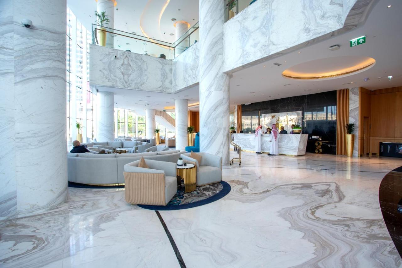 Century Marina Hotel - Lusail Eksteriør bilde Lobby