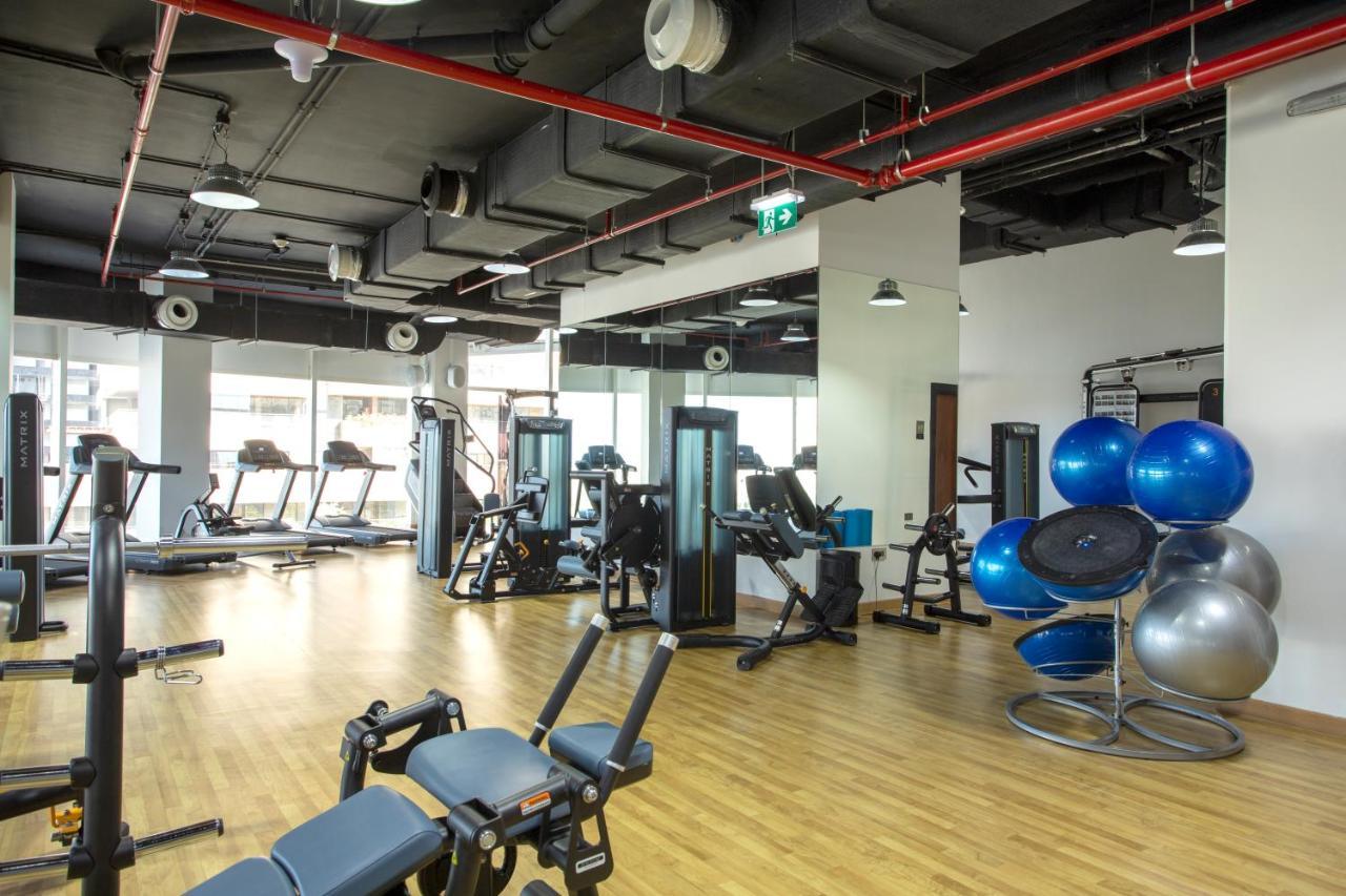 Century Marina Hotel - Lusail Eksteriør bilde A gym in Singapore
