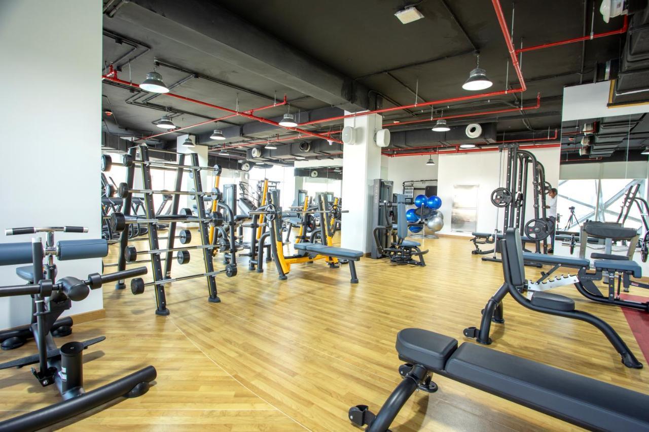 Century Marina Hotel - Lusail Eksteriør bilde A gym in Dubai