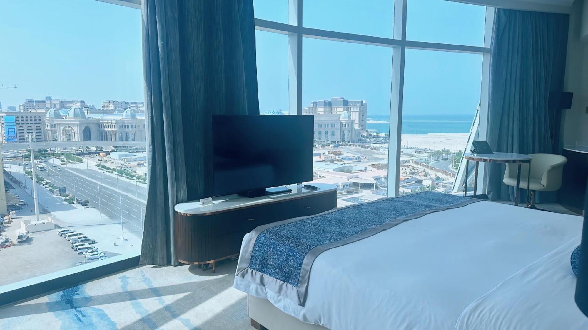 Century Marina Hotel - Lusail Eksteriør bilde A bedroom at the hotel